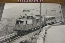 Leuk Stadt mit Bahn
