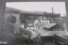 Neuthal Viadukt mit Zug