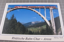 Langwies mit RhB Zug 