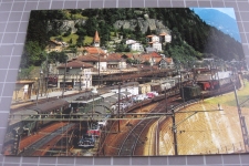 Göschenen SBB Bahnhof mit Zug