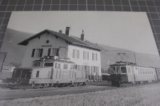 Bahnhof Vuiteboeuf mit Zügen