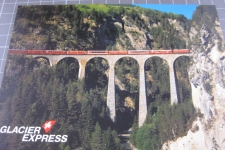 Filisur Landwasser Viadukt mit Zug 