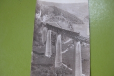 Le Viaduct de St-Ursanne avec Train 
