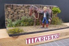 Pferd mit Arbeiter 1:45