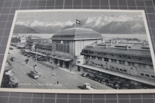 Lausanne Bahnhof mit Tram 