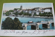 Basel mittlere Brücke mit Tram 