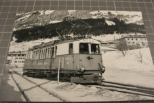 Triebwagen im Bahnhof von Leukerbad