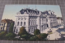 Lausanne Kantonalbank und Post mit Tr