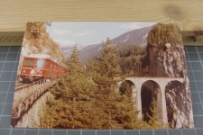 Landwasserviadukt mit Zug