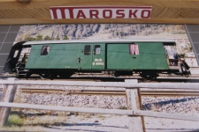 D 4052 