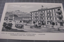 Lausanne Bahnhof mit Tram 