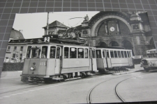 Luzern  Bahnhof mit Tram