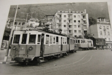 Locarno Bahnhofplatz mit Zügen