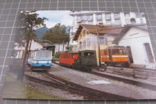 Glion Depot mit Fahrzeugparade