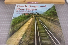Durch Berge und über Flüsse, China