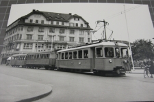 Bahnhofplatz Aarau mit Zug