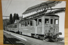 Langnau-Gattikon mit Personenzug